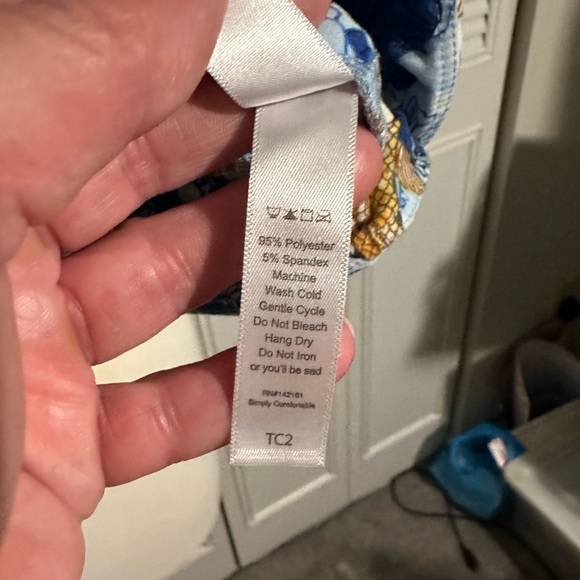 🍁NWOT LuLaRoe Koi Fish print size TC2 - Picture 4 of 4